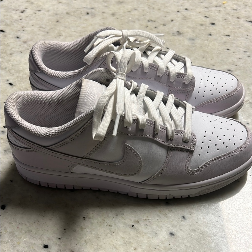 Nike Classic White and Lavender Low-Tops